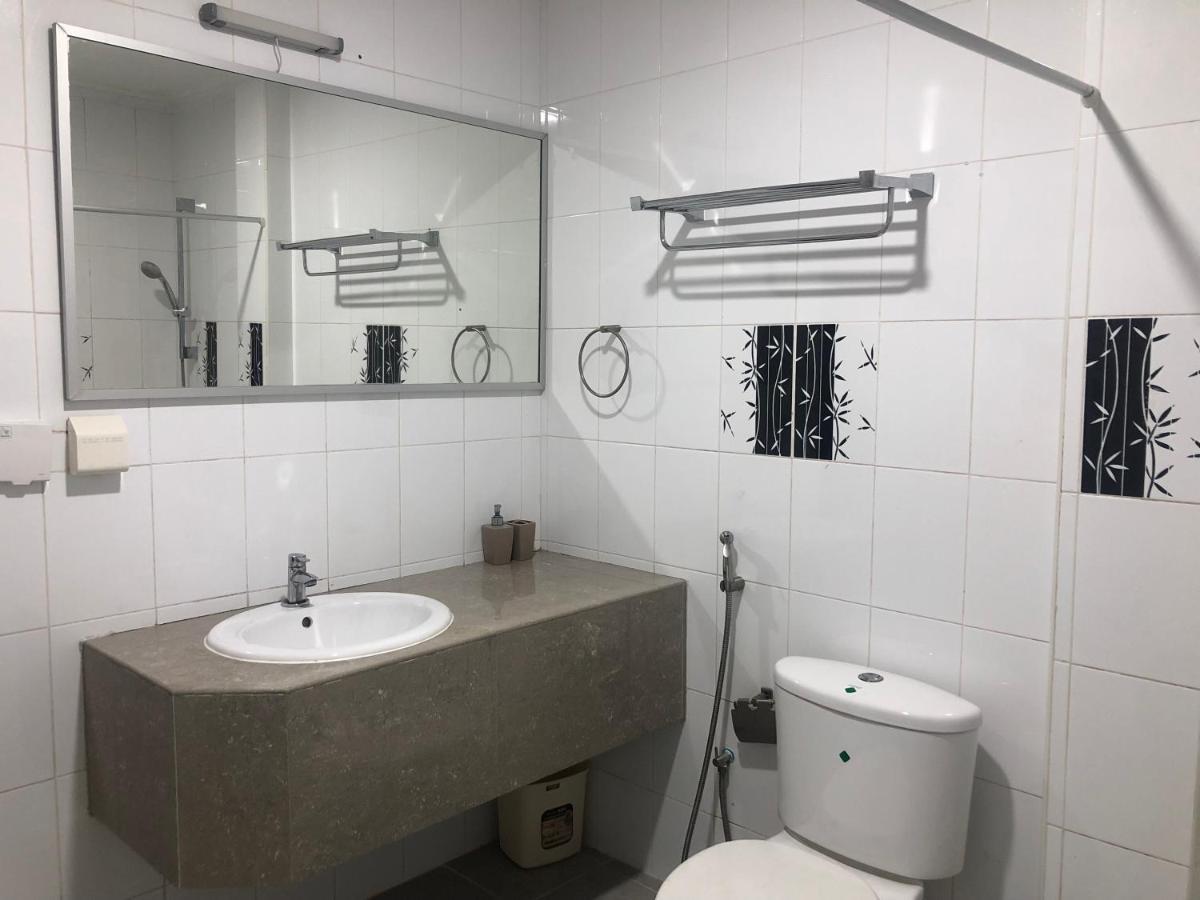 The G Ten Holiday Inn Hulhumale Zewnętrze zdjęcie